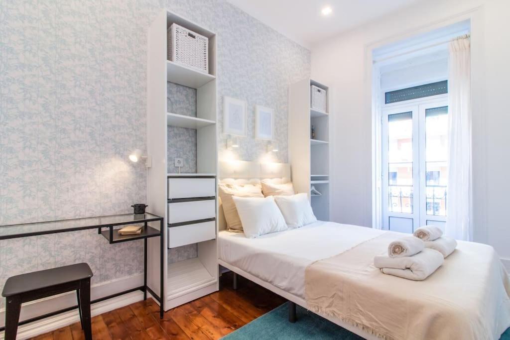 Downtown 7 Bedroom Apartment - Liberdade Lisbon Luaran gambar