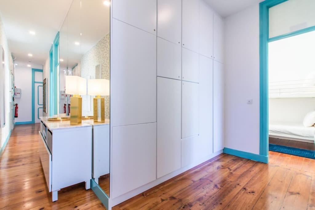 Downtown 7 Bedroom Apartment - Liberdade Lisbon Luaran gambar