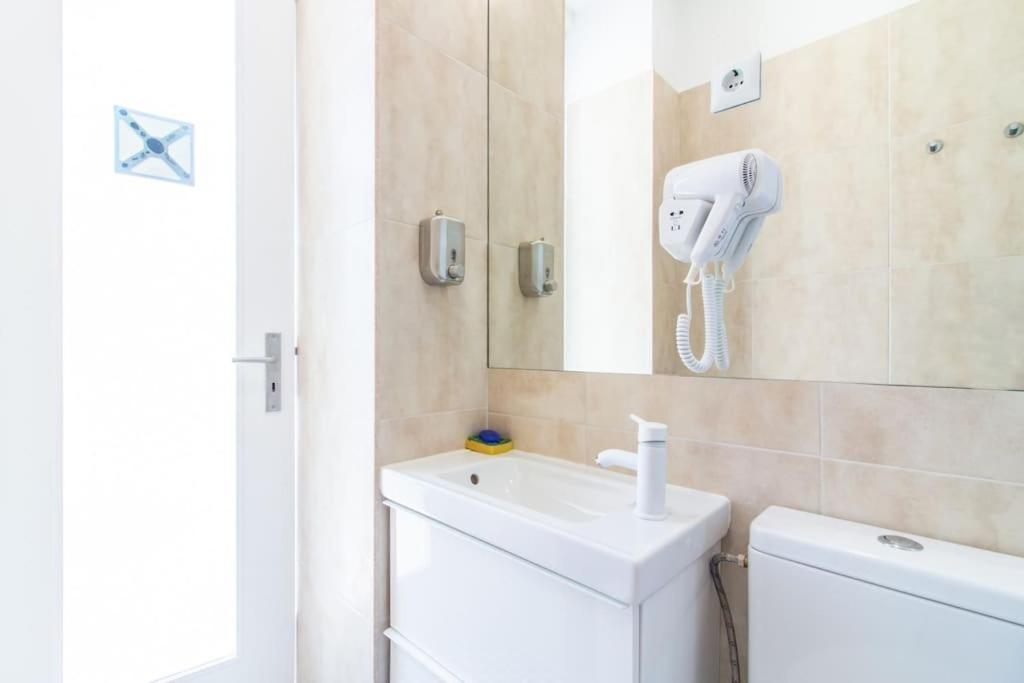 Downtown 7 Bedroom Apartment - Liberdade Lisbon Luaran gambar
